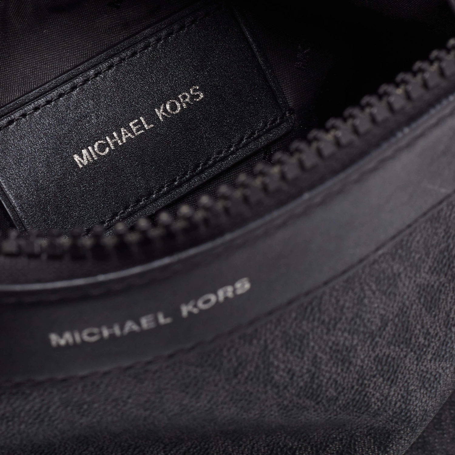 Michael Kors Black Signature Coated Canvas And Leather Greyson Messenger Bag For Men - Image 10