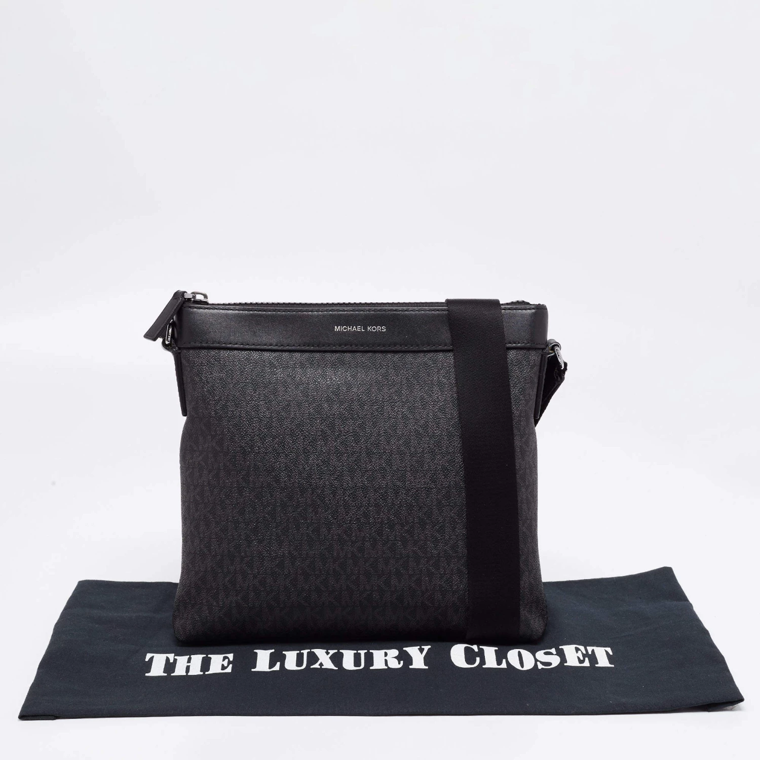 Michael Kors Black Signature Coated Canvas And Leather Greyson Messenger Bag For Men - Image 11