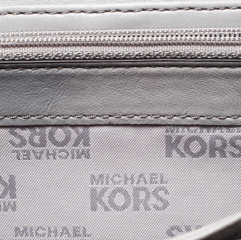 Michael Kors Micheal Kors Grey Quilted Leather Astrid Wallet For Women - Image 7