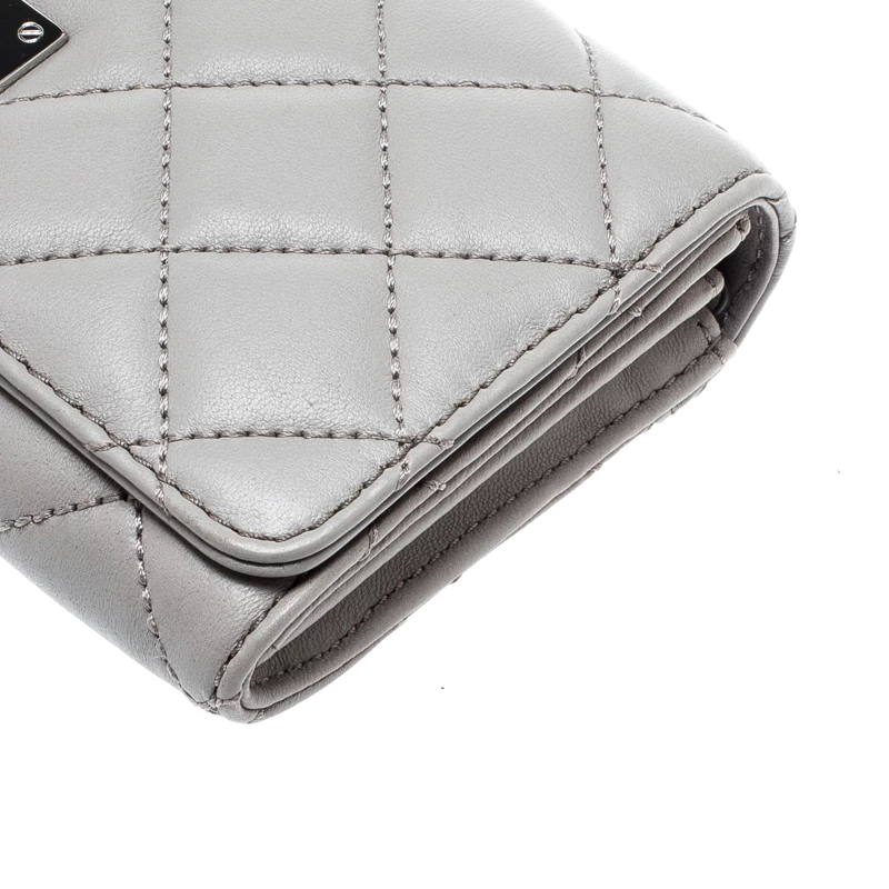 Michael Kors Micheal Kors Grey Quilted Leather Astrid Wallet For Women - Image 11
