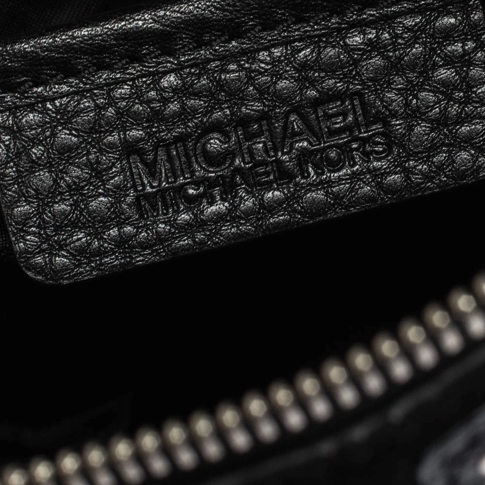 Michael Kors Black Leather Brooklyn Grommet Shoulder Bag For Women - Image 8