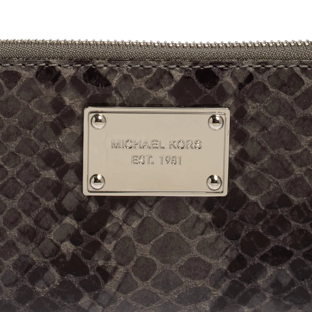 Michael Kors Grey Python Embossed Leather Multi Function Wristlet Phone Case For Women - Image 5