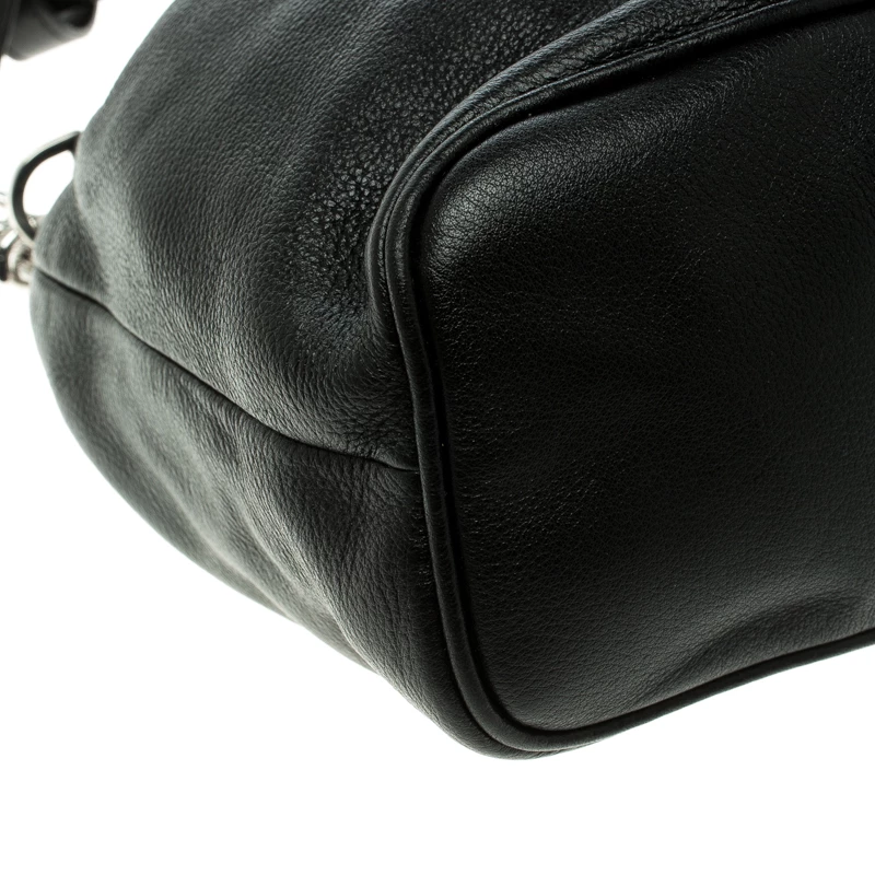 Michael Kors Black Leather Frankie Drawstring Bag For Women - Image 10