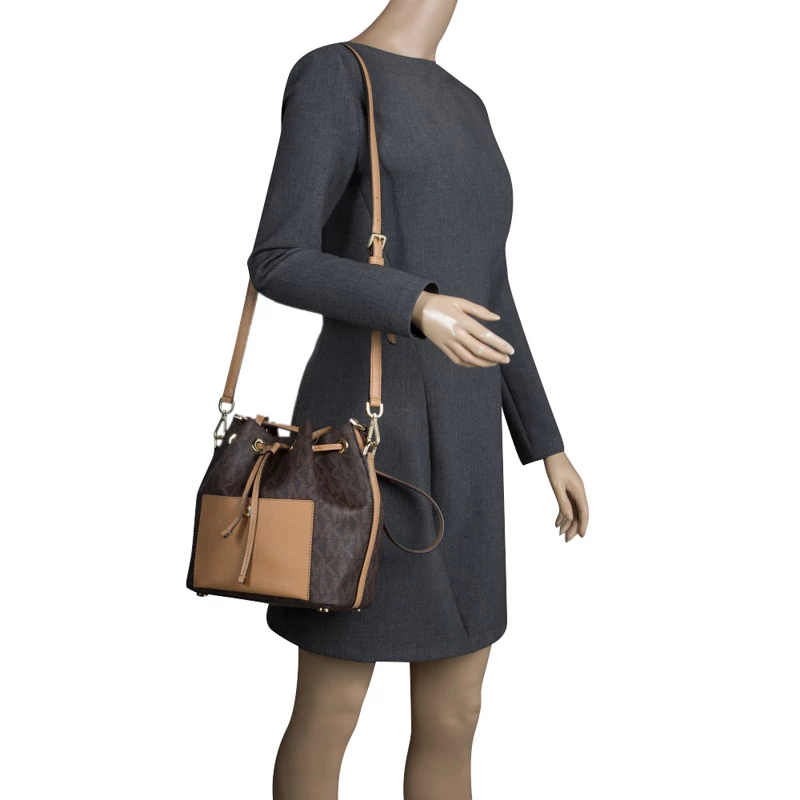 Michael Kors Brown Coated Canvas Medium Greenwich Bucket Bag For Women - Image 2