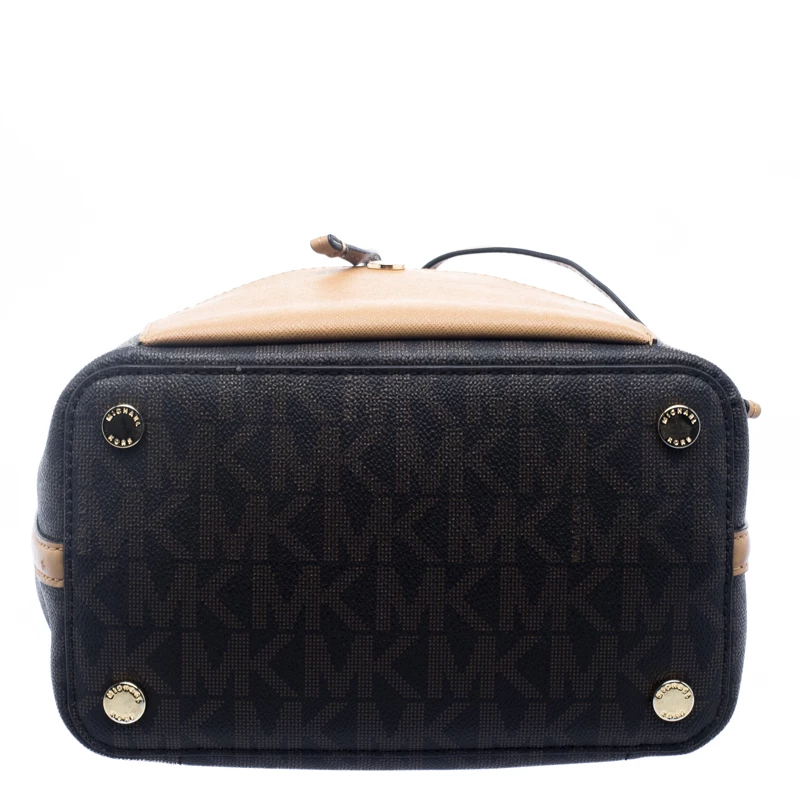 Michael Kors Brown Coated Canvas Medium Greenwich Bucket Bag For Women - Image 6