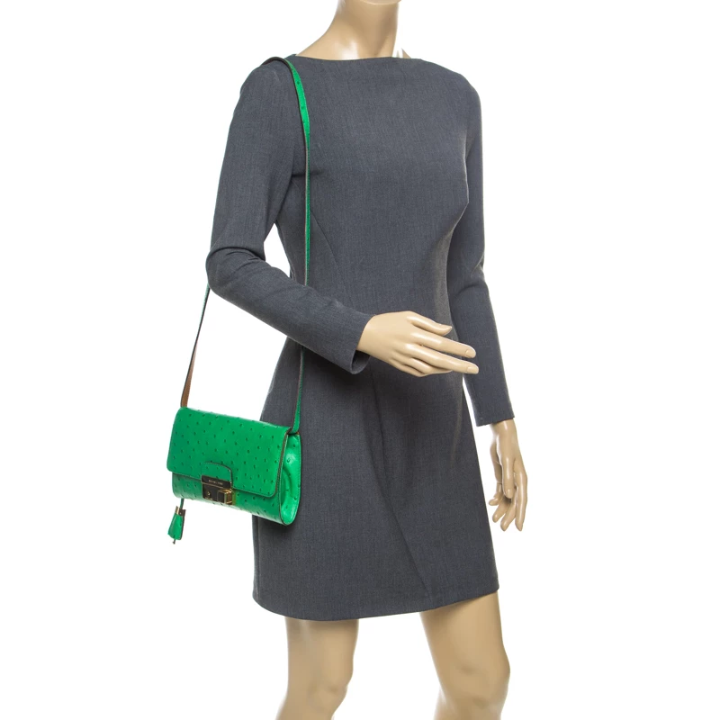 Michael Kors Green Ostrich Embossed Leather Gia Clutch For Women - Image 2