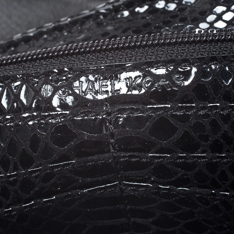 Michael Kors Black Python Embossed Leather And Faux Fur Fulton Shoulder Bag For Women - Image 9