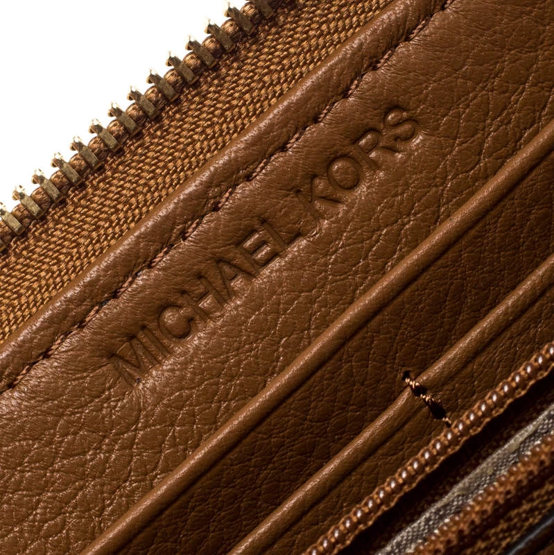 Michael Kors Brown Leather Bedford Continental Wallet For Women - Image 7