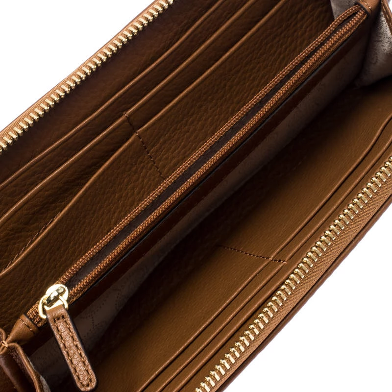 Michael Kors Brown Leather Bedford Continental Wallet For Women - Image 2