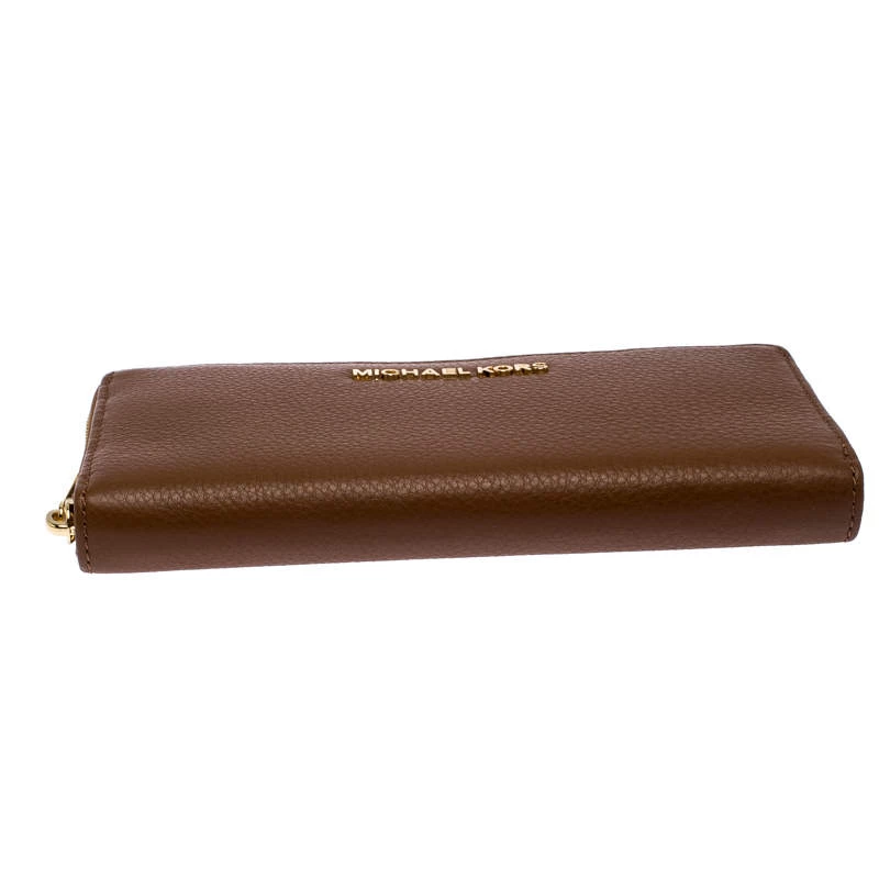 Michael Kors Brown Leather Bedford Continental Wallet For Women - Image 6