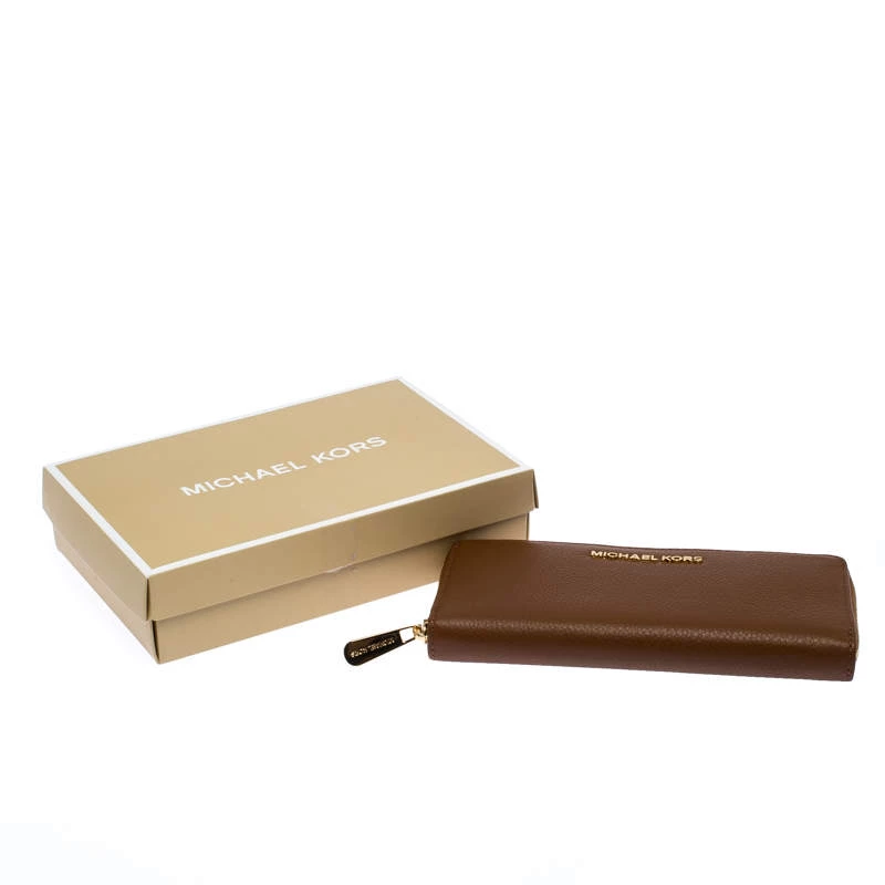 Michael Kors Brown Leather Bedford Continental Wallet For Women - Image 8