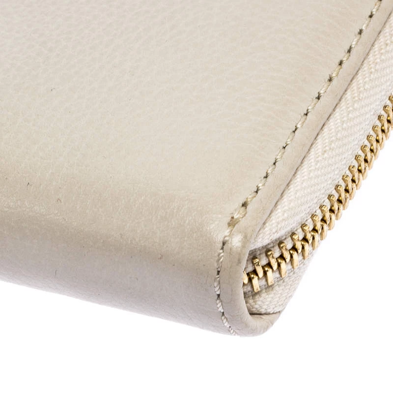 Michael Kors Off White Leather Jet Set Zip Around Wallet For Women - Image 10