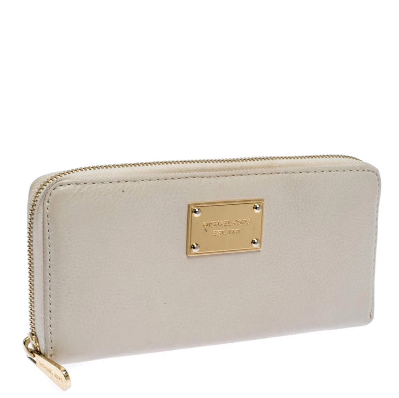 Michael Kors Off White Leather Jet Set Zip Around Wallet For Women - Image 3