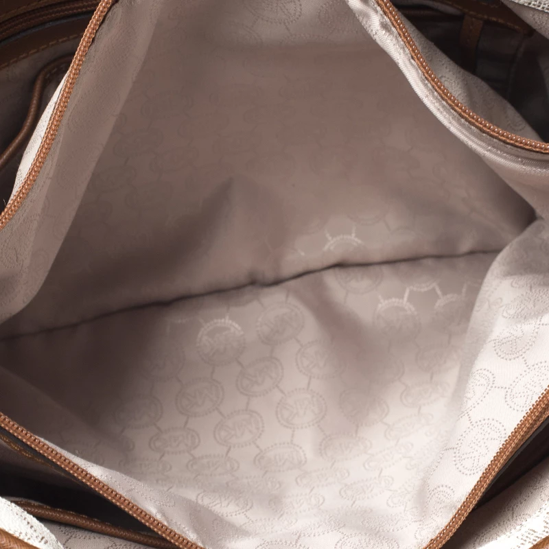 Michael Kors Off White Signature Coated Canvas Jet Set Snap Pocket Tote For Women - Image 7