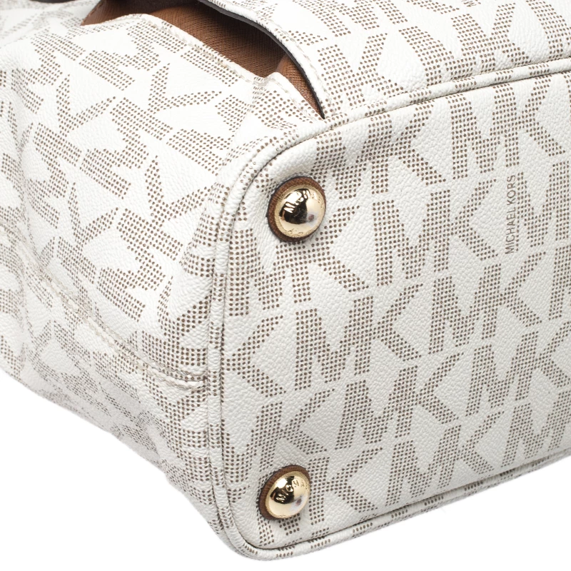 Michael Kors Off White Signature Coated Canvas Jet Set Snap Pocket Tote For Women - Image 10