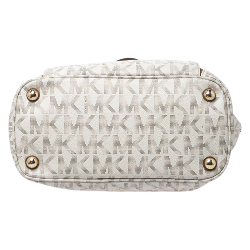 Michael Kors Off White Signature Coated Canvas Jet Set Snap Pocket Tote For Women - Image 6