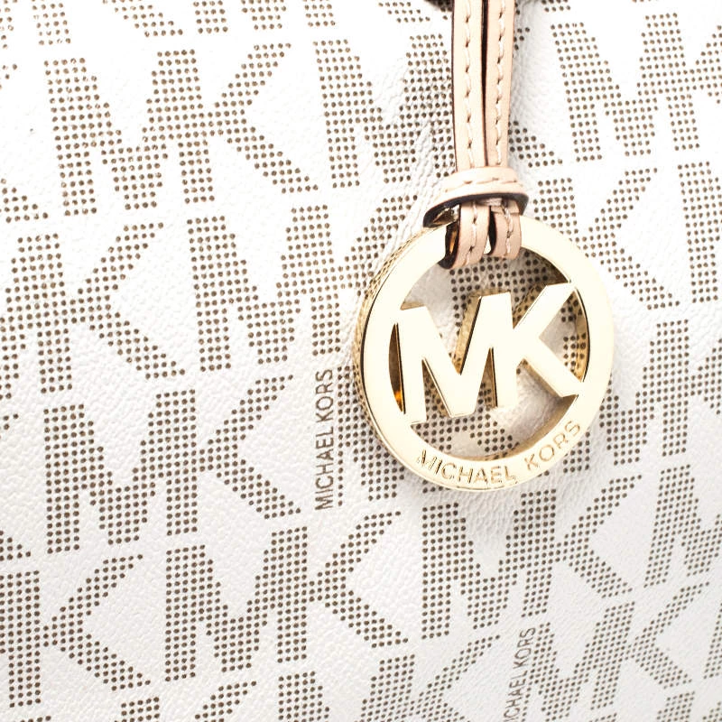 MICHAEL Michael Kors Ivory/Beige Signature Coated Canvas And Leather Grayson Boston Bag For Women - Image 5