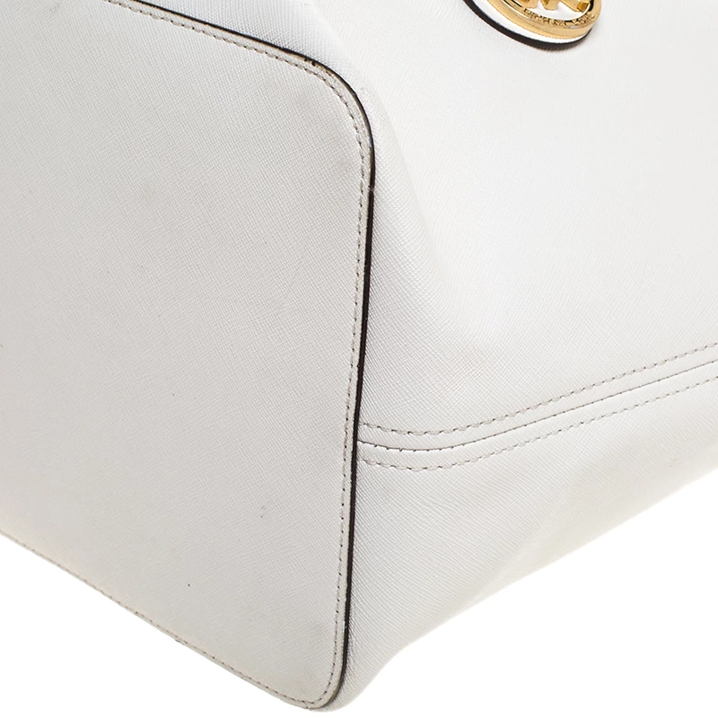 Michael Kors Cream Leather Jet Set Travel Tote For Women - Image 12