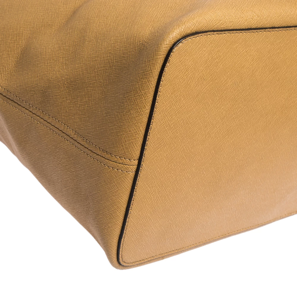 Michael Kors Tan Leather Jet Set Travel Tote For Women - Image 11