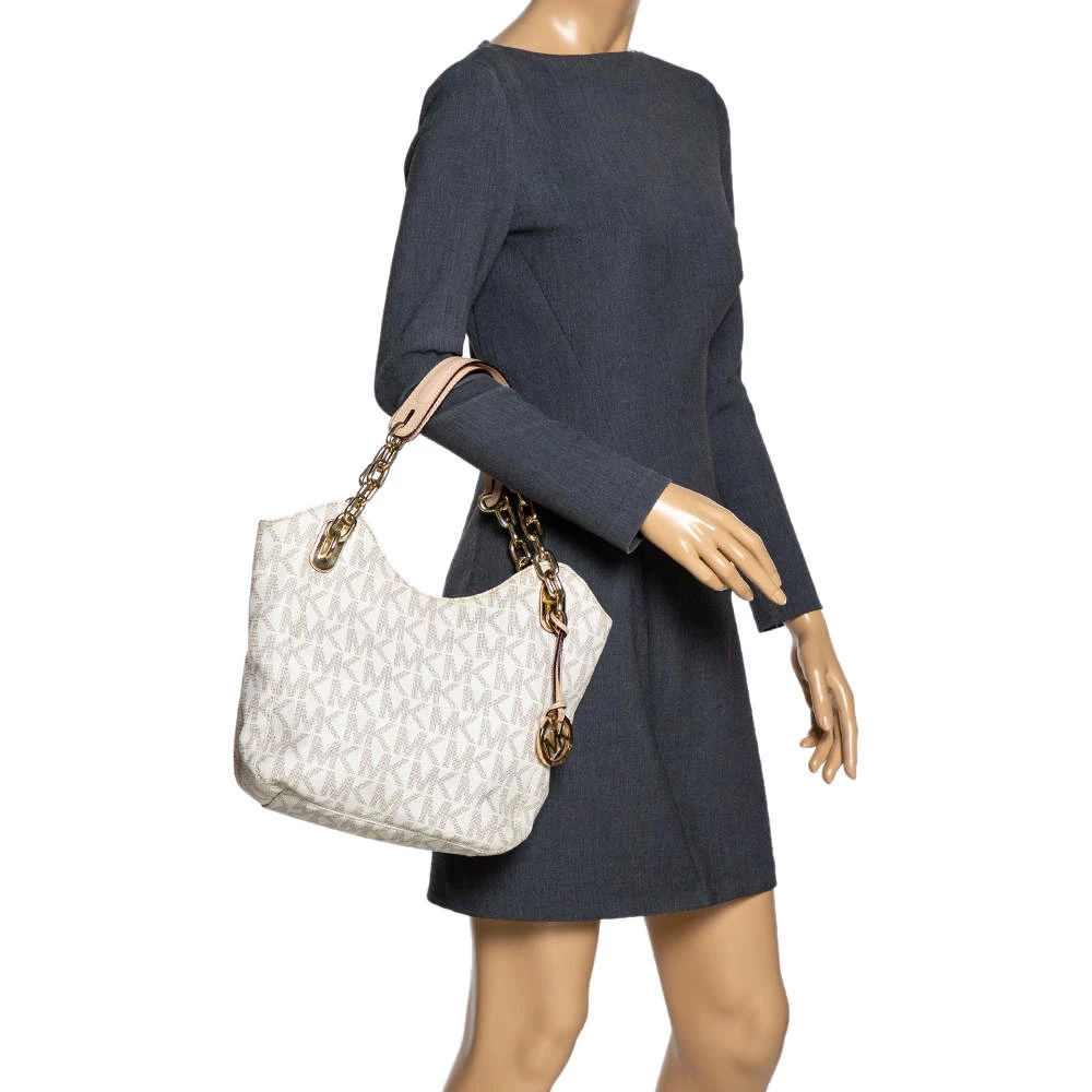 MICHAEL Michael Kors Cream Coated Canvas And Leather Jet Set Travel Chain Shoulder Bag For Women - Image 2