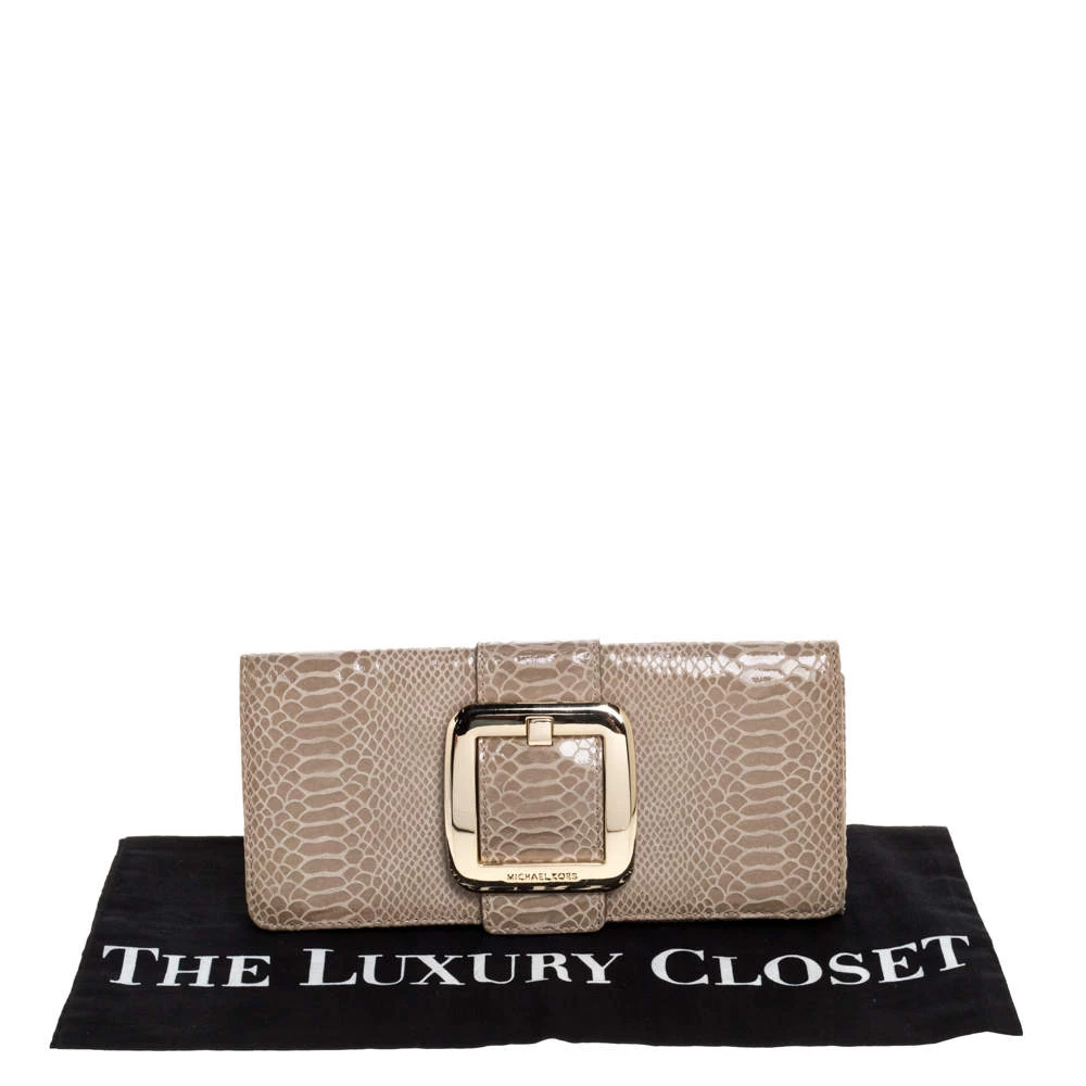 Michael Michael Kors Light Olive Python Effect Leather Sutton Clutch For Women - Image 9