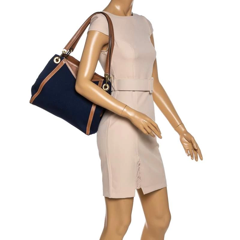 Michael Kors Blue/Brown Denim And Leather Large Raven Shoulder Bag For Women - Image 2