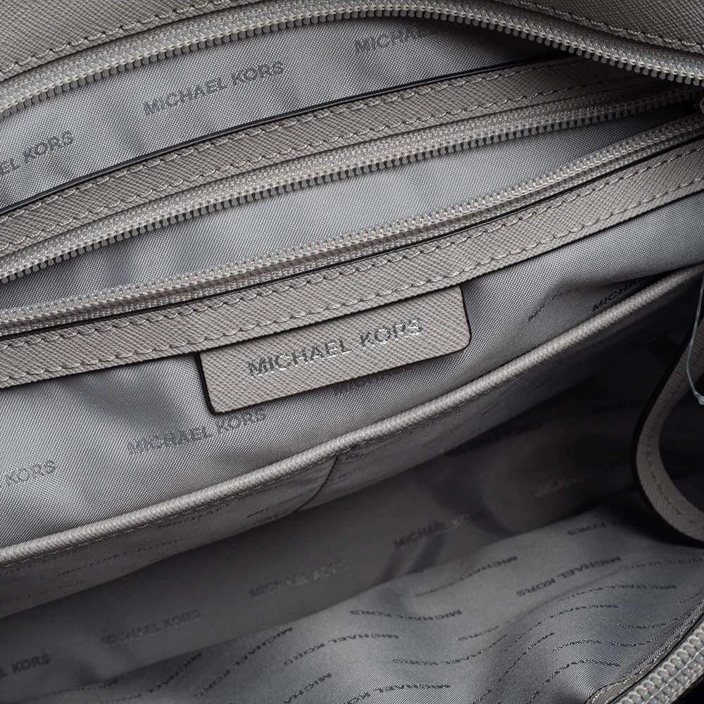Michael Kors Grey Leather Jet Set Snap Pocket Tote For Women - Image 10