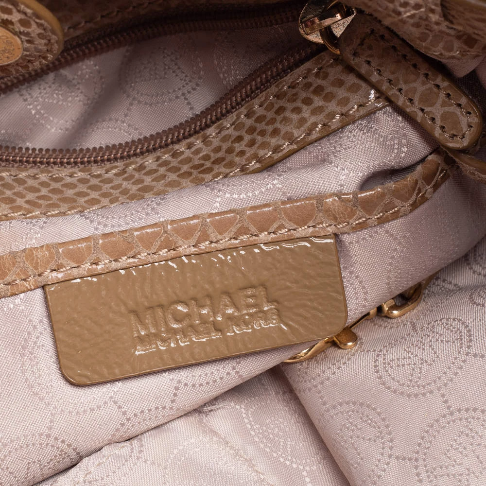 MICHAEL Michael Kors Beige Python Effect Patent Leather Buckle Strap Shoulder Bag For Women - Image 9