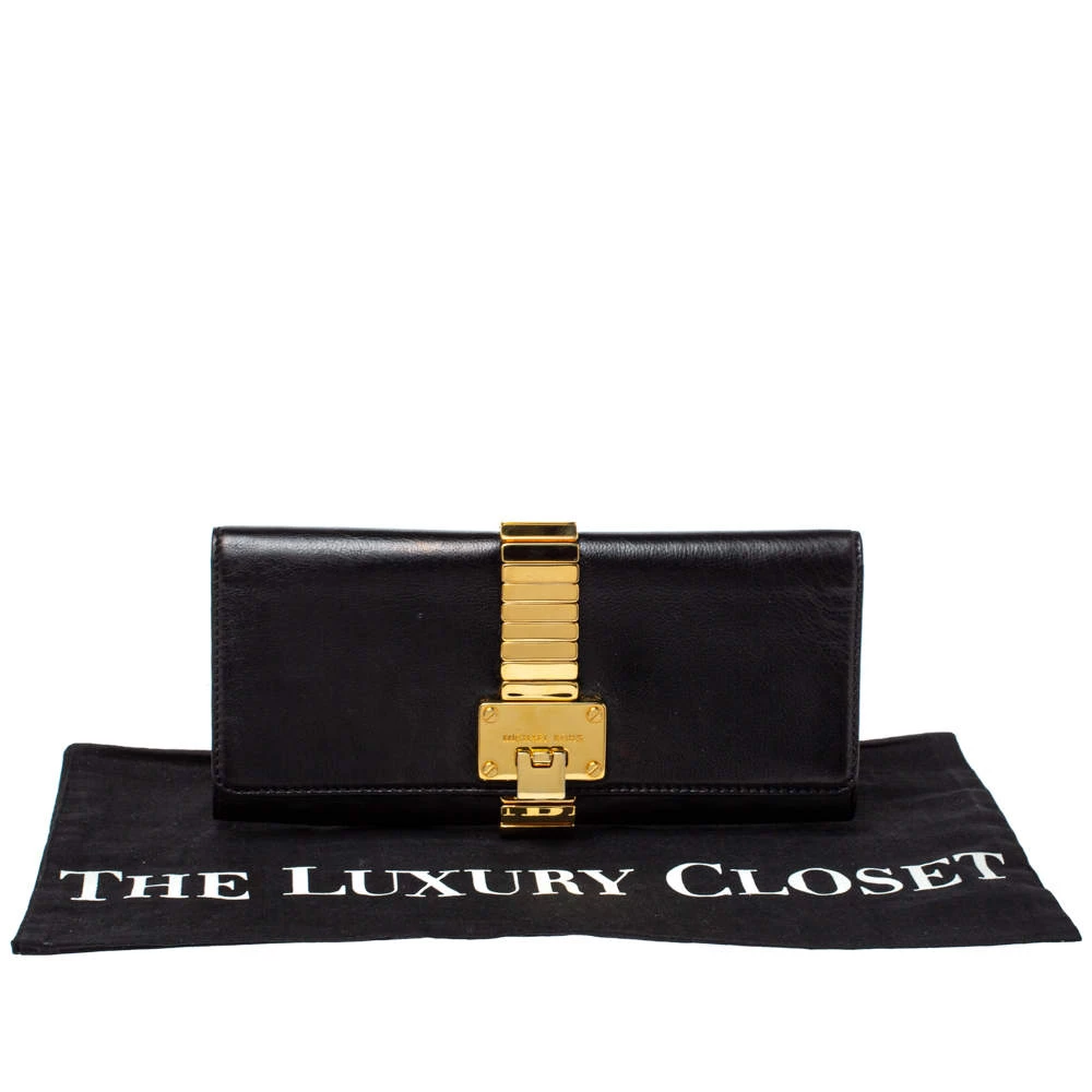 Michael Kors Black Leather Hadley Clutch For Women - Image 8