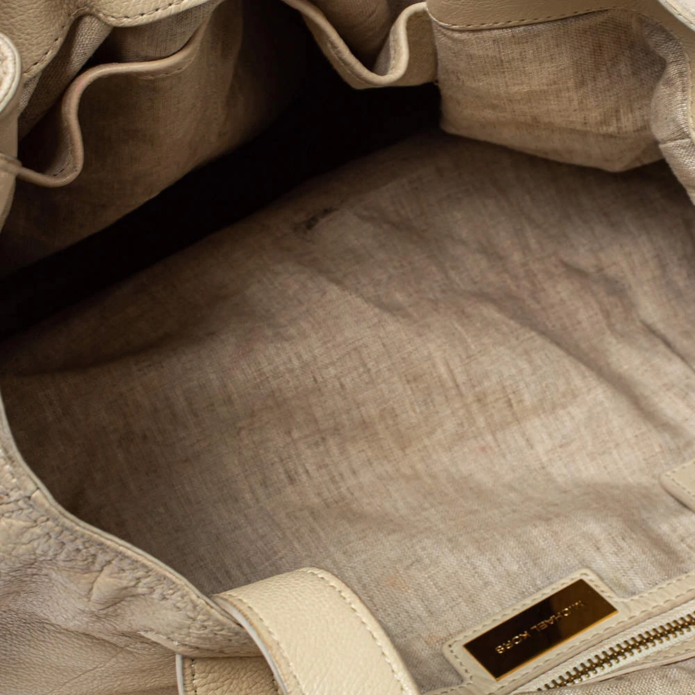 Michael Kors Cream Leather Buckle Side Pocket Shoulder Bag For Women - Image 8