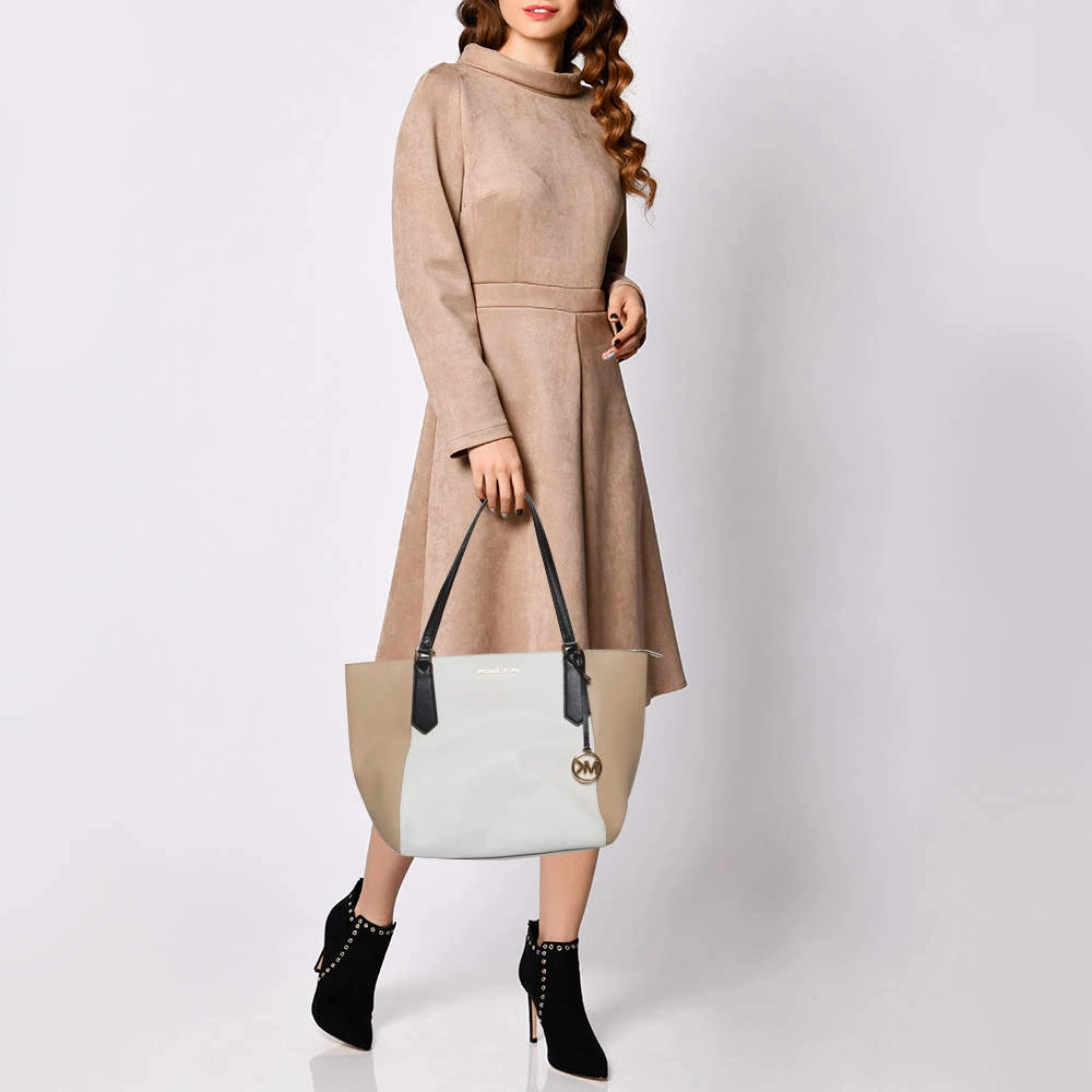 Michael Kors Beige/White Leather Kimberly Tote For Women - Image 2