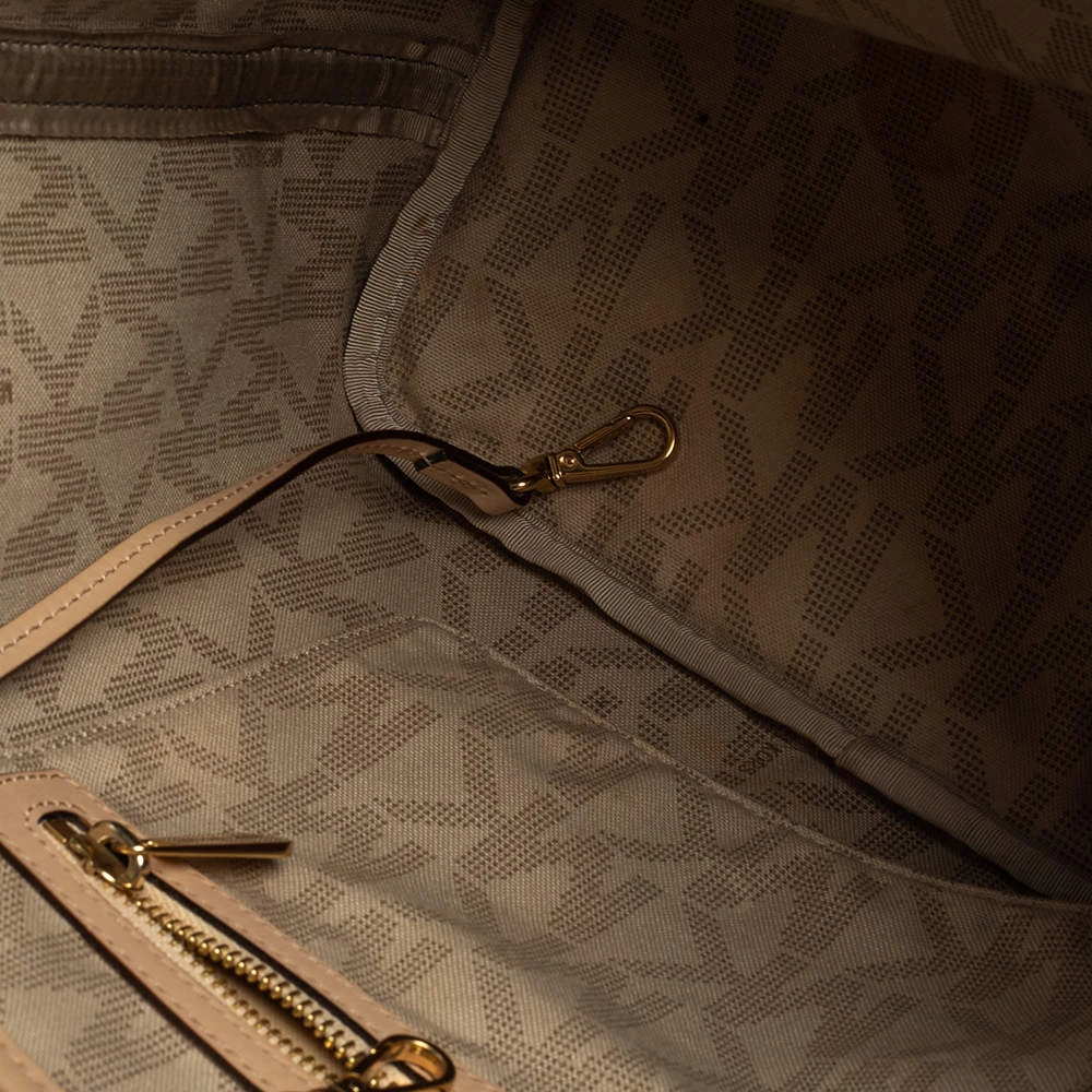 Michael Kors Brown/Beige Signature Coated Canvas And Leather Small Jet Set Travel Tote For Women - Image 8