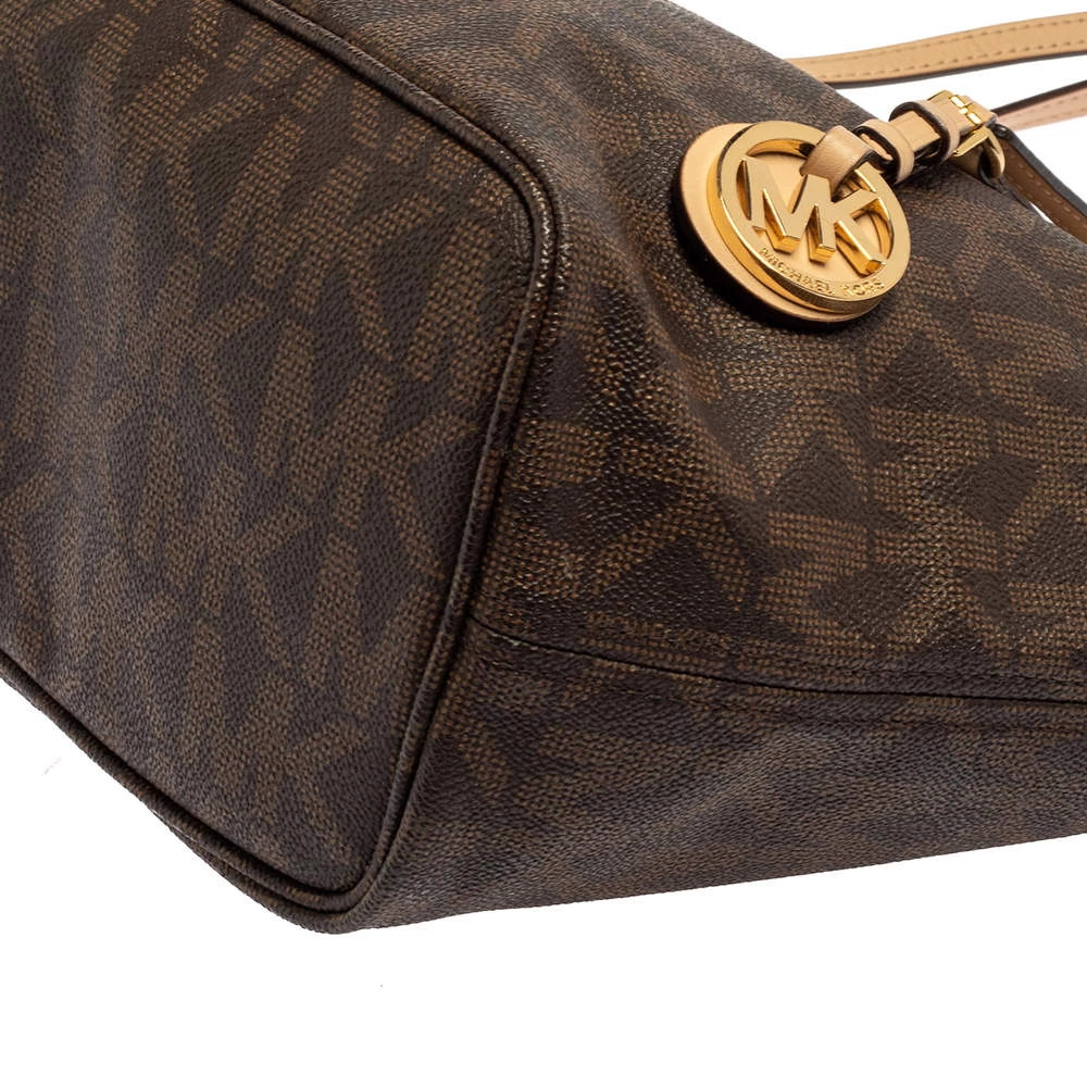 Michael Kors Brown/Beige Signature Coated Canvas And Leather Small Jet Set Travel Tote For Women - Image 12