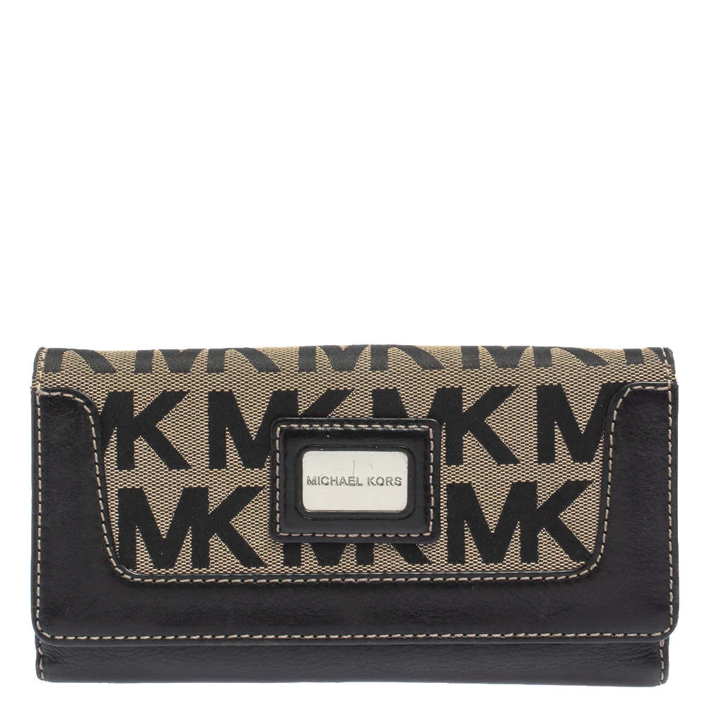 Michael Kors Beige/Black Signature Coated Canvas And Leather Brookville Caryall Continental Wallet For Women