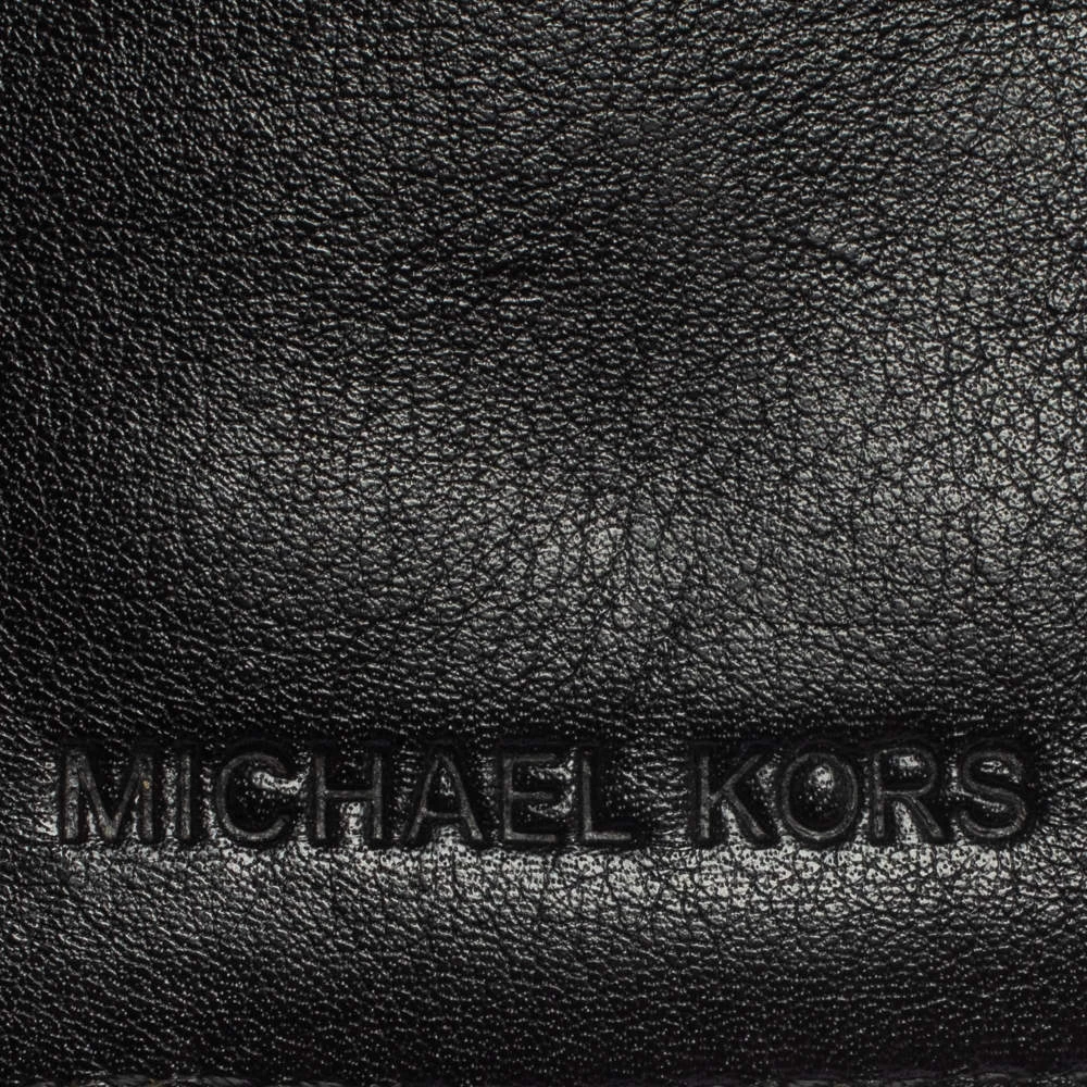 Michael Kors Beige/Black Signature Coated Canvas And Leather Brookville Caryall Continental Wallet For Women - Image 8