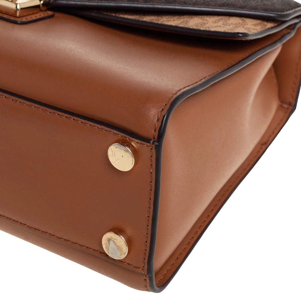 Michael Kors Tri Color Monogram Coated Canvas And Leather Kinsley Top Handle Bag For Women - Image 11