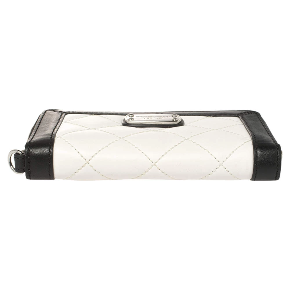 Michael Kors White/Black Quilted Leather Wristlet Wallet For Women - Image 6