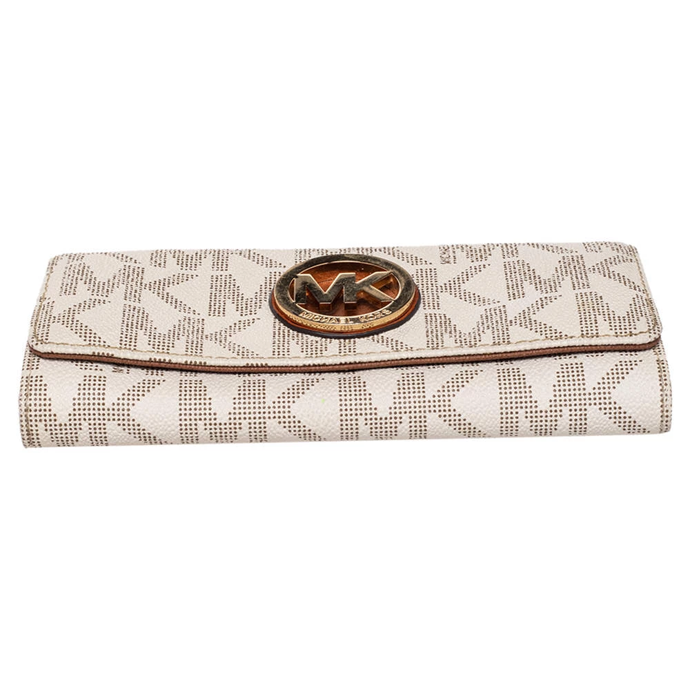Michael Kors White Signature Canvas Fulton Wallet For Women - Image 6