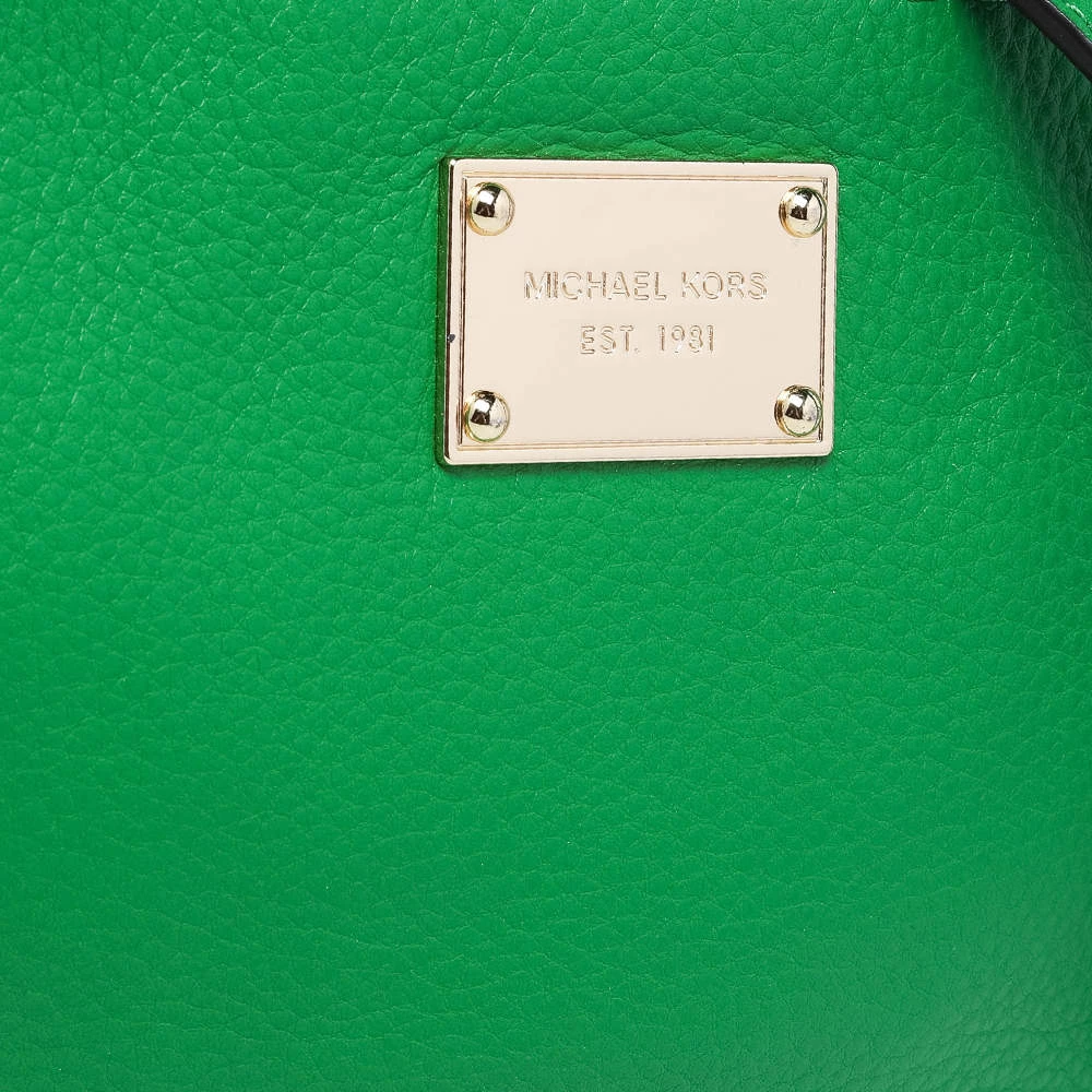 Michael Kors Green Leather Jet Set Crossbody Bag For Women - Image 5