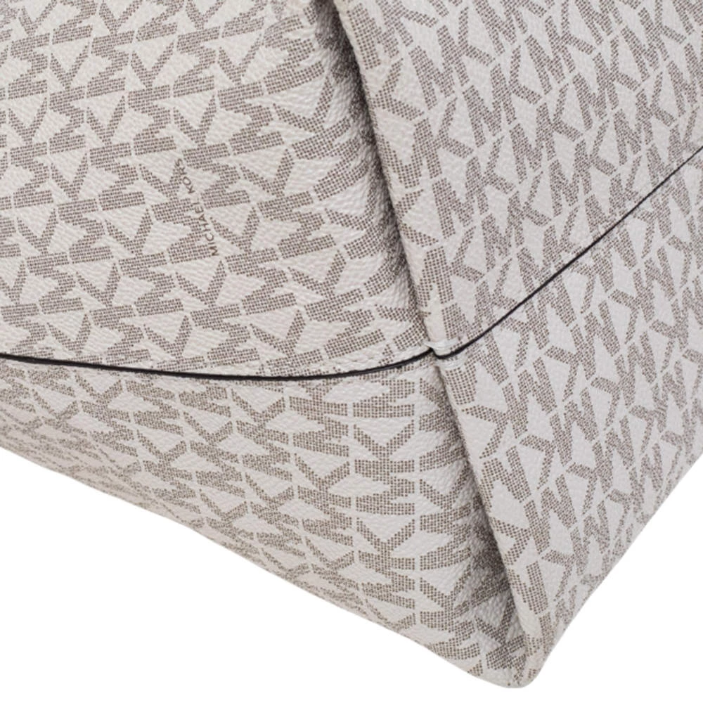 Michael Kors White/Brown Signature Canvas And Leather Large Downtown Astor Shoulder Bag For Women - Image 10