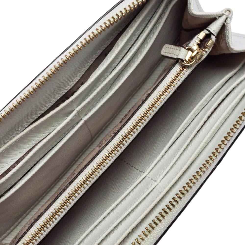 Michael Kors Off White Leather Zip Continental Wallet For Women - Image 2