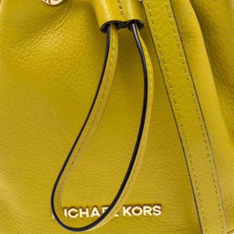 Michael Kors Apple Green Leather Jules Bucket Bag For Women - Image 5