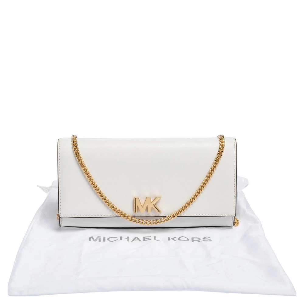 Michael Kors White Leather Mott Chain Clutch For Women - Image 11