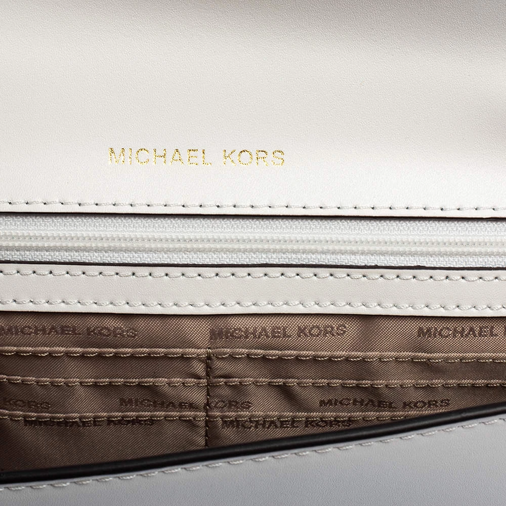 Michael Kors White Leather Mott Chain Clutch For Women - Image 10