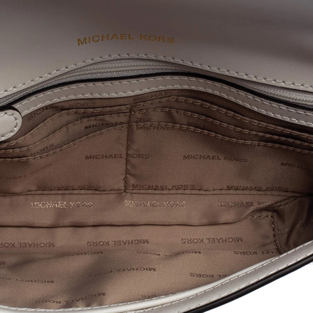 Michael Kors White Leather Mott Chain Clutch For Women - Image 9