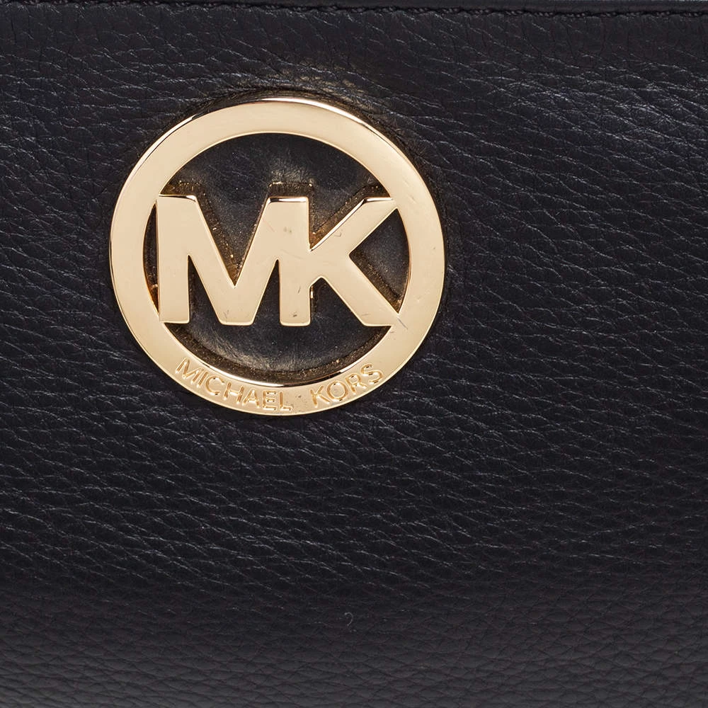 Michael Kors Black Leather Jet Set Wristlet Pouch For Women - Image 5