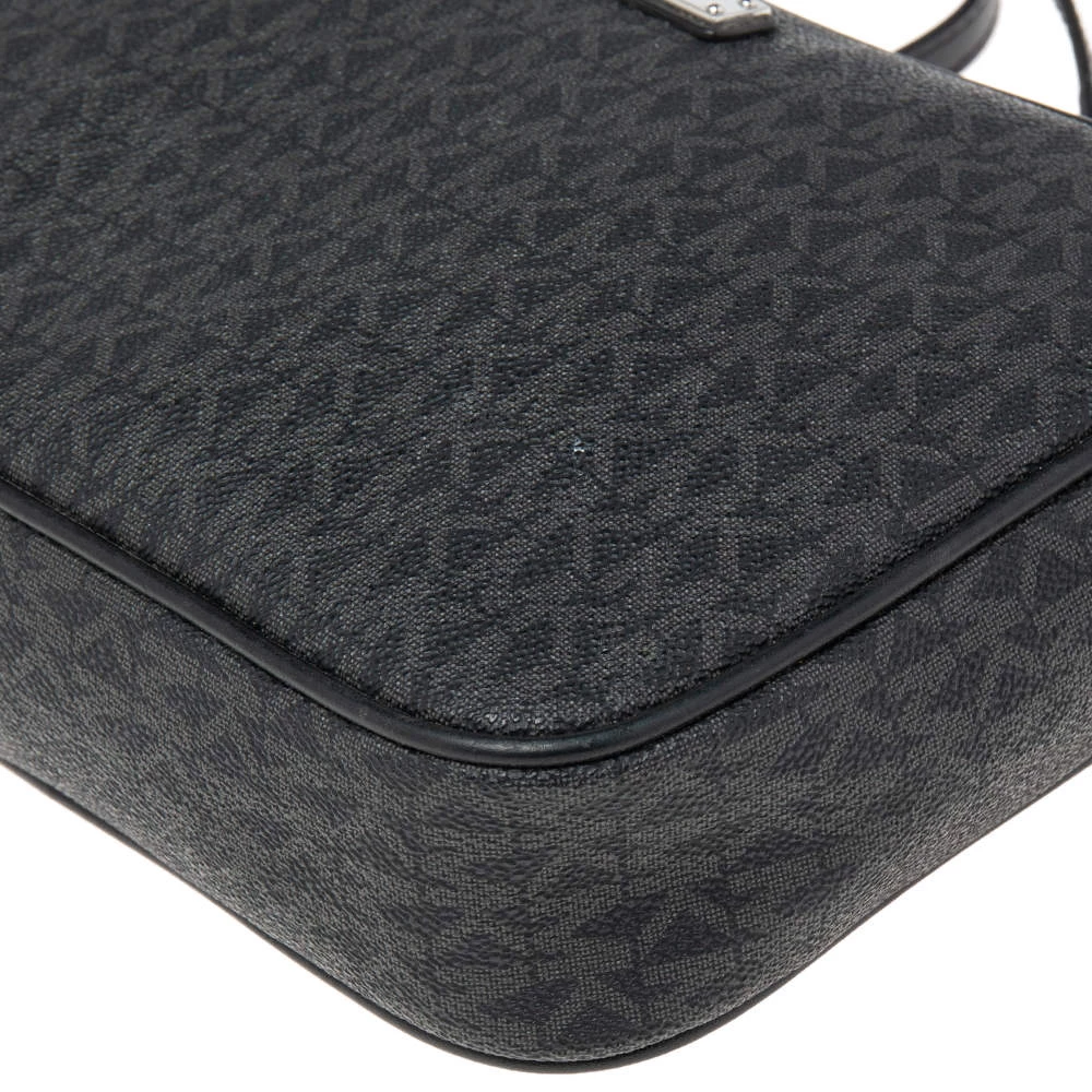 Michael Kors Grey/Black Signature Coated Canvas Jet Set Travel Crossbody Bag For Women - Image 11