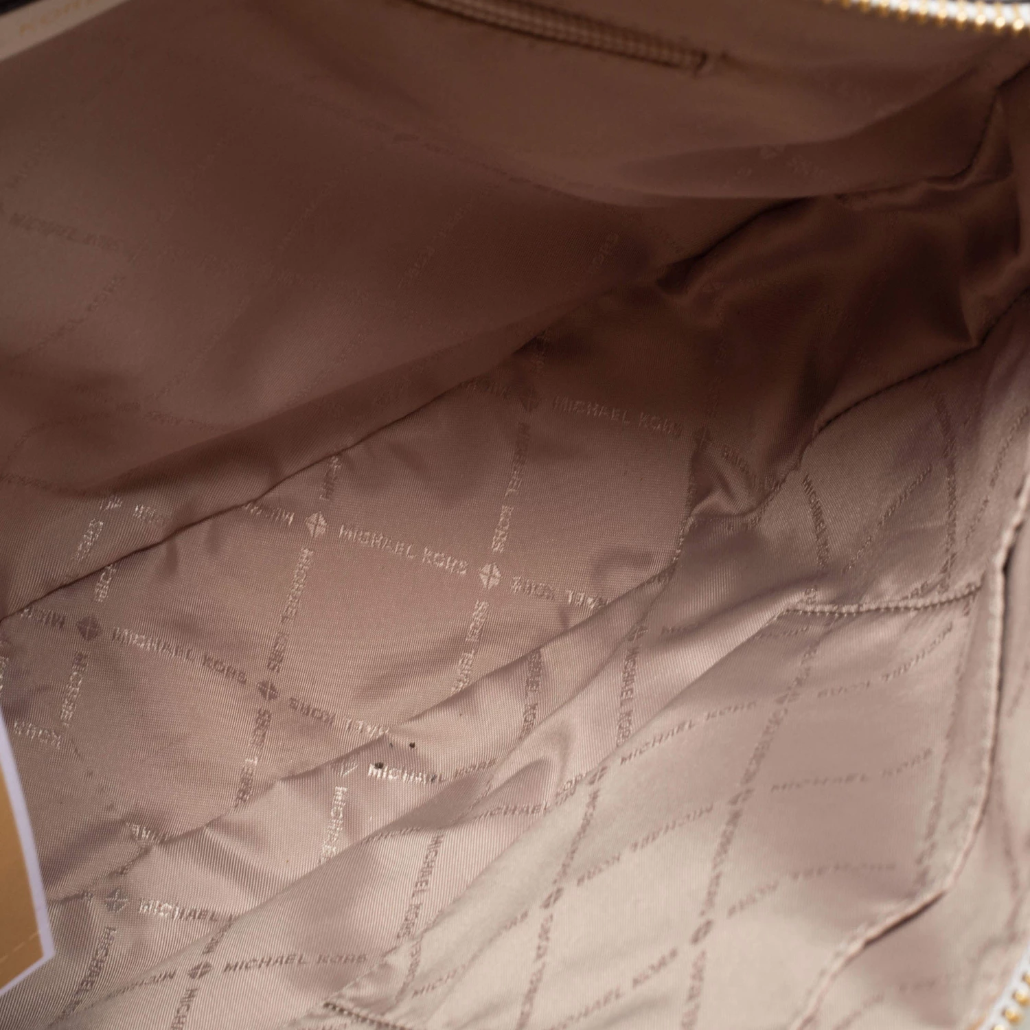 Michael Kors White Leather Bedford Hobo For Women - Image 7