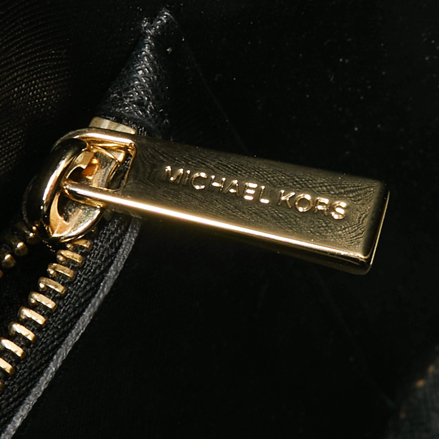 Michael Kors Off White Leather Greenwich Tote For Women - Image 8