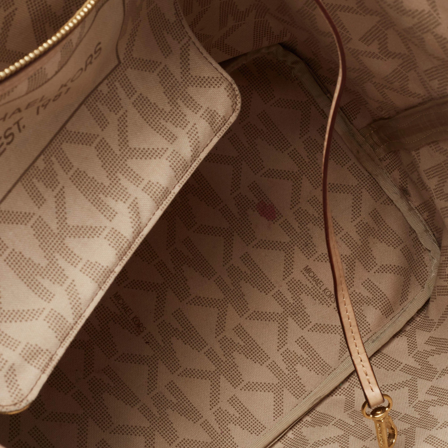 Michael Kors Off White Signature Coated Canvas And Leather Travel Tote For Women - Image 10